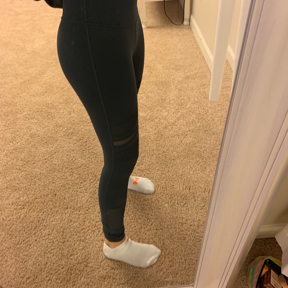 Lululemon dark gray mesh leggings - Picture 3 of 8